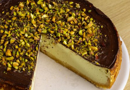 Sernik pistacjowy z mascarpone