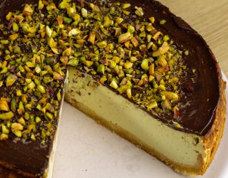 Sernik pistacjowy z mascarpone