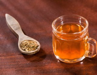 Płaski brzuch, żadnych wzdęć. 3 napoje, które działają lepiej niż kawa z dodatkami