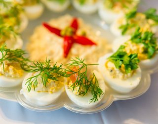 Jajka faszerowane z serem