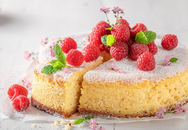 Puchaty sernik na bitej śmietanie