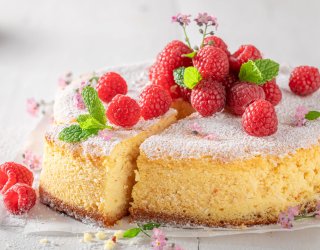 Puchaty sernik na bitej śmietanie