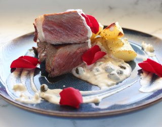 steki w sosie kaparowym