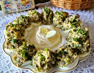 Jajka nadziewane pieczarkami