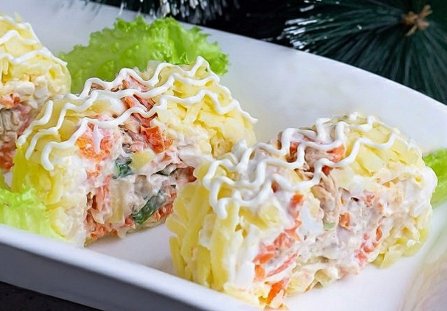 Elegancka sałatka warstwowa