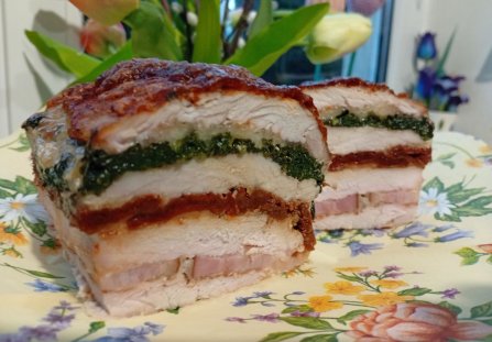 Wielkanocny mięsny przekładaniec