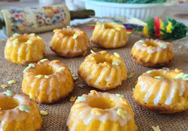 Babeczki marchewkowe do koszyczka