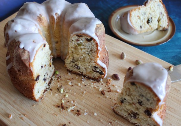 wielkanocna babka drożdżowa