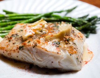 Ulubiona ryba naszych dziadków. Ma dużo witaminy D3, białka i kwasów omega-3