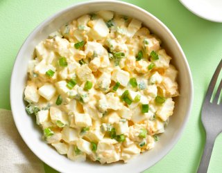 Wielkanocna sałatka chrzanowa