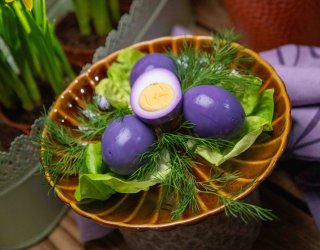 Fioletowe jajka według Ewy Wachowicz