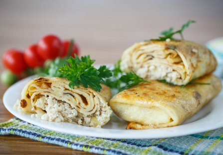 Naleśniki z twarogiem na słono