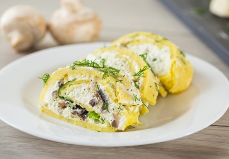 Wielkanocna rolada serowa