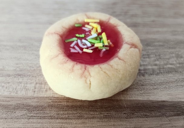 Ciastka z galaretką i posypką