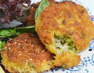 Kotlety brokułowe z ryżem