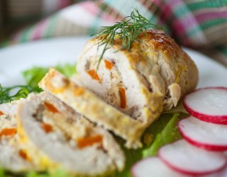 Kurczak faszerowany mięsem mielonym