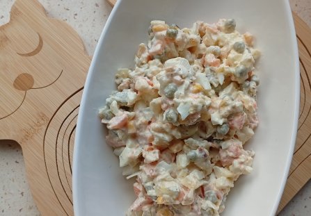 Klasyczna sałatka warzywna