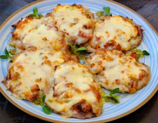 Zapiekane schabowe z pieczarkami