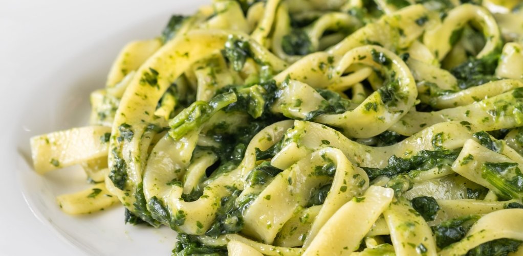 Makaron tagliatelle ze szpinakiem i sosem gorgonzola