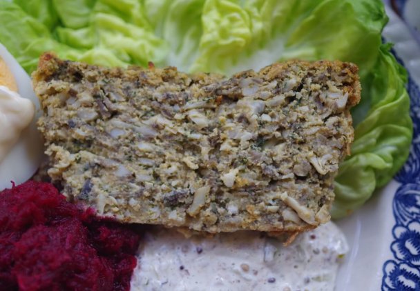 Pasztet jajeczno-pieczarkowy