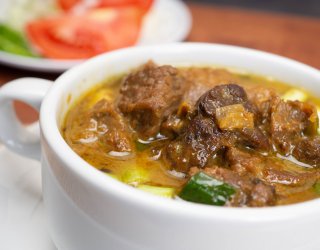 Zapomnij o twardej wołowinie. 3 błędy, przez które psujesz gulasz