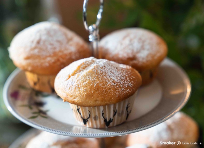  Muffinki cytrynowe na jogurcie według Ewy Wachowicz 