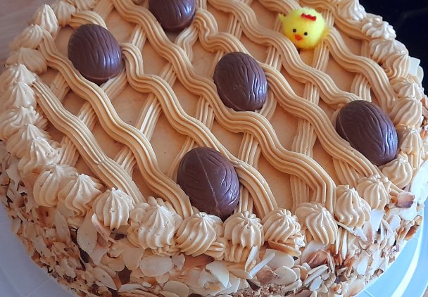 Tort świąteczny z kajmakiem