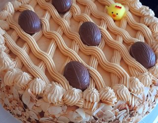 Tort świąteczny z kajmakiem