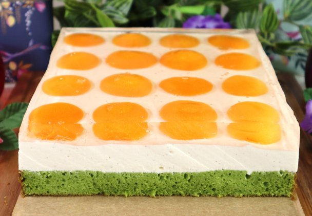 Sernik jajko sadzone na biszkopcie