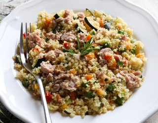 Sałatka z kuskusem i tuńczykiem