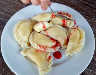 Słodkie wareniki z twarogiem