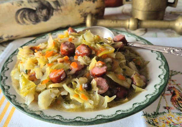 Wiosenna kapusta duszona