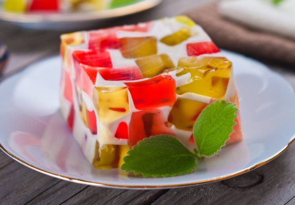 Śmietankowiec z galaretkami