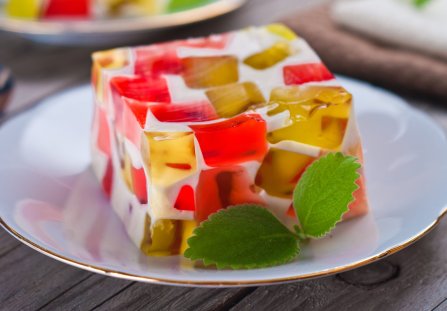 Śmietankowiec z galaretkami