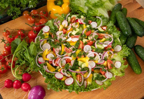 Sałatka wiosenna według Ewy Wachowicz