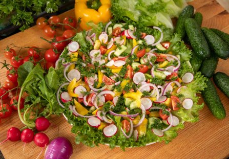 Sałatka wiosenna według Ewy Wachowicz