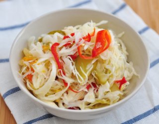 Surówka z marynowanymi warzywami