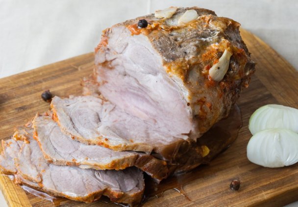 Karkówka w marynacie czosnkowej