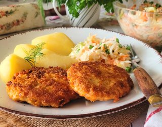 Kotlety mielone z indyka w serowej panierce