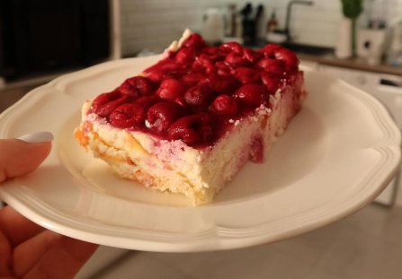 Puszysty Sernik z Frużeliną Wiśniową