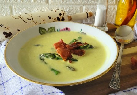 Zupa krem z zielonych szparagów