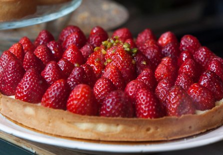 Prosta tarta truskawkowa