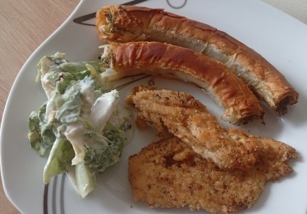 Fileciki z piersi kurczaka, z ciastem francuskim