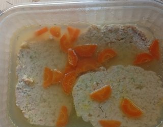 Rybka faszerowana w galarecie z łososia i pstrąga
