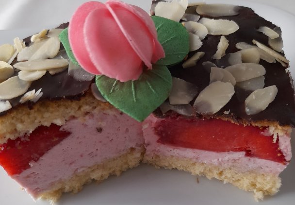Migdałowo - truskawkowy smak