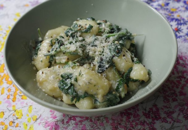 Gnocchi z gorgonzolą i pokrzywą zamiast szpinaku