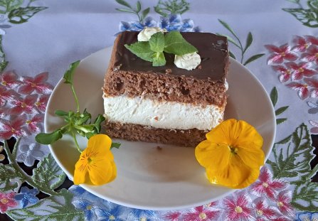 Wuzetka ze śmietaną i serkiem mascarpone