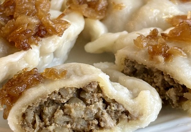 Pierogi z wątróbką drobiową i kaszą pęczak