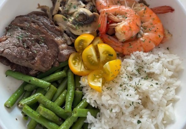 Ekskluzywny Surf & Turf Bowl, czyli restauracyjny luksus w domowym wydaniu!
