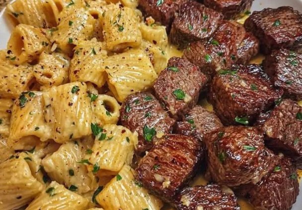 Czosnkowe kąski wołowe + kremowe rigatoni, czyli comfort food w wersji premium!